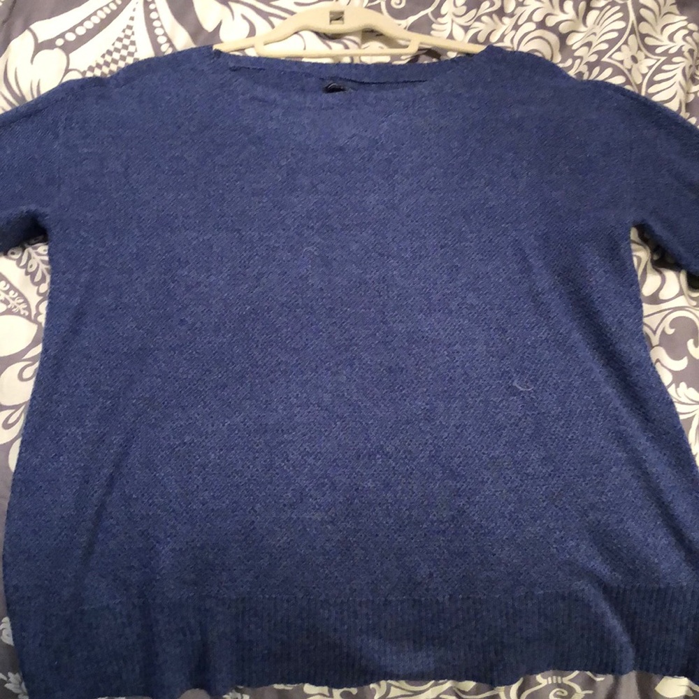 American eagle sweater
